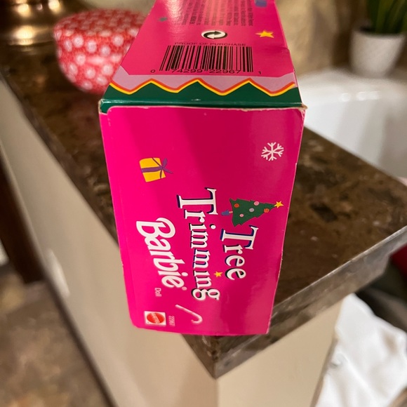 1998 rare Tree Trimming Barbie - Picture 2 of 3